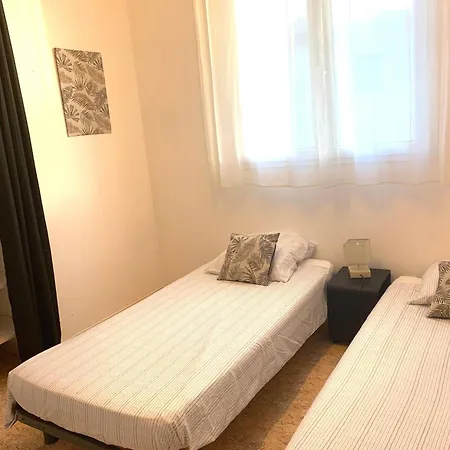 Familiale 8 Personnes * Sète